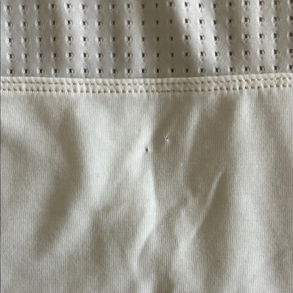 Buffbunny Ivory Crop T-Shirt - Picture 5 of 6